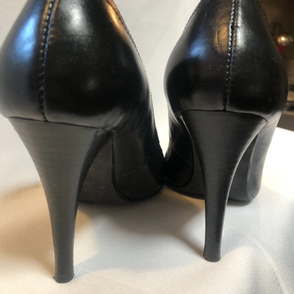 Steve Madden Black Heels 4 inch heel Size 7 - Picture 3 of 4